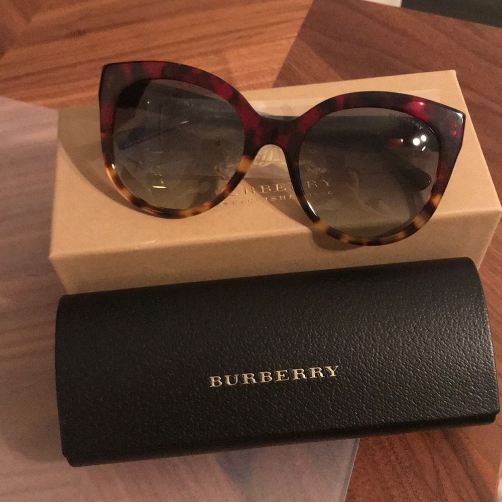 Burberry Butterfly Frame Sunglasses